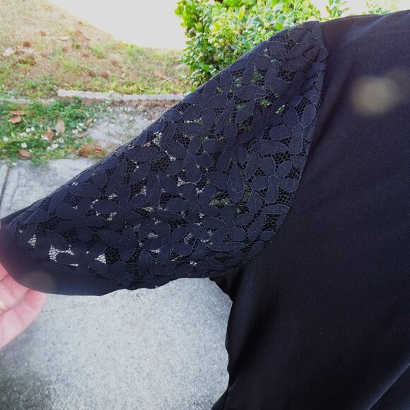 CeCe Black Knit Top with Lace Short Sleeves 1X NWT - Picture 2 of 11